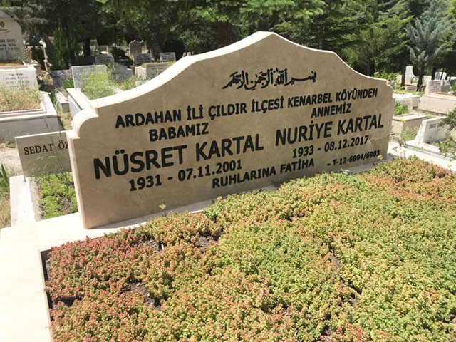 Çift Kişilik Kubbe Tasarımlı Traverten Baş Taşı Çift Kişilik Kubbe Tasarımlı Traverten Baş Taşı