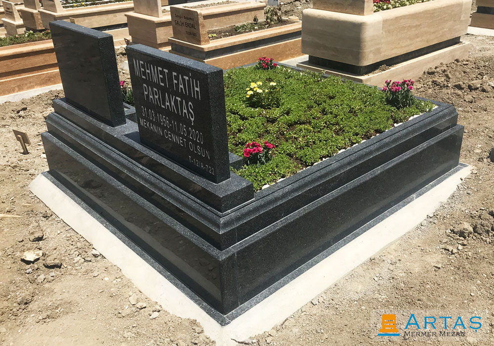 Çift Kişilik Siyah Nero Nebiyan Profilli Granit Blok Mezar Çift Kişilik Siyah Nero Nebiyan Profilli Granit Blok Mezar