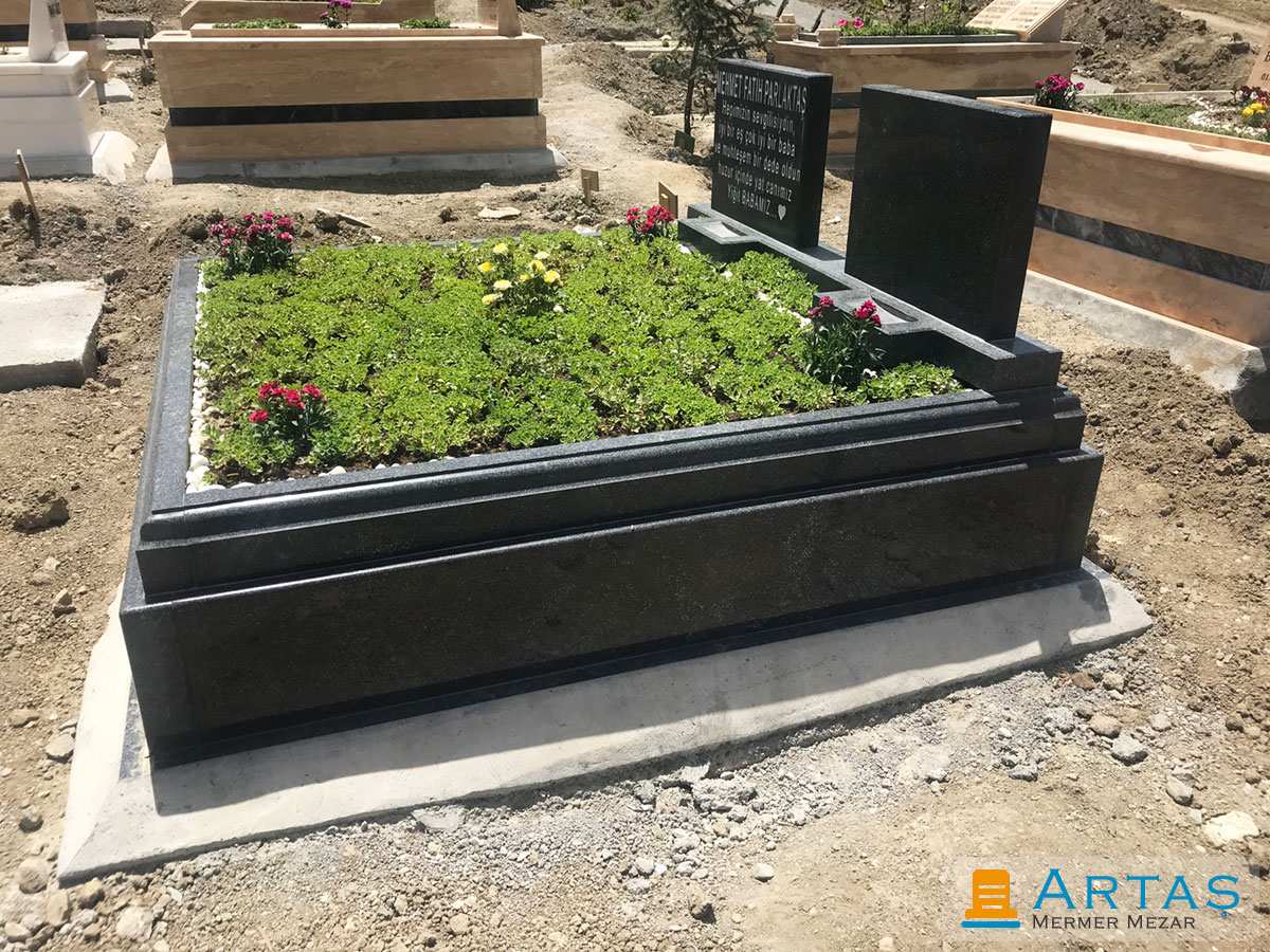 Çift Kişilik Siyah Nero Nebiyan Profilli Granit Blok Mezar Çift Kişilik Siyah Nero Nebiyan Profilli Granit Blok Mezar
