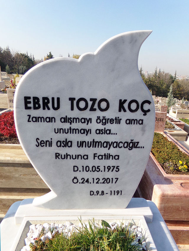 Kuş Görünümlü Muğla Beyazı Mermer Baş Taşı Kuş Görünümlü Muğla Beyazı Mermer Baş Taşı