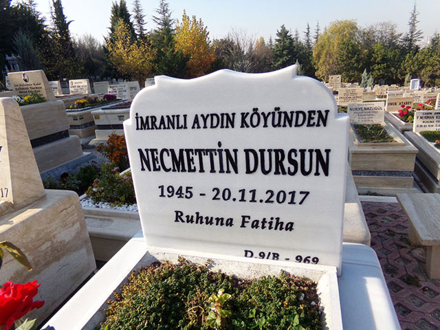Üst Kenar Desenli Marmara Mermer Baş Taşı Üst Kenar Desenli Marmara Mermer Baş Taşı