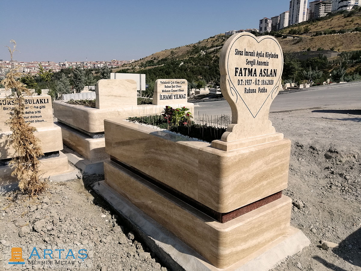 Tek Kişilik 30-40 Tasarımlı Kalın Traverten Blok Mezar Tek Kişilik 30-40 Tasarımlı Kalın Traverten Blok Mezar